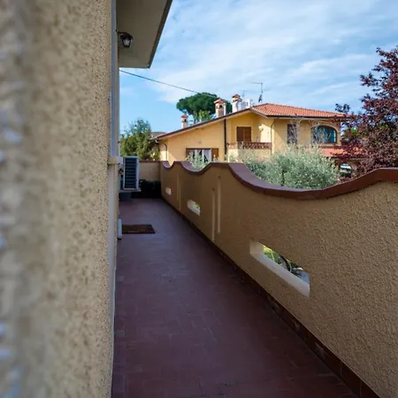 La Casetta Di Silvio Apartmán *